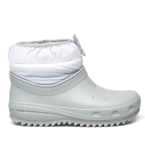 NWT Crocs‎ Snow Boots Grey White Womens Size 7 Classic Neo Puff Shorty Gorpcore - Picture 1 of 8